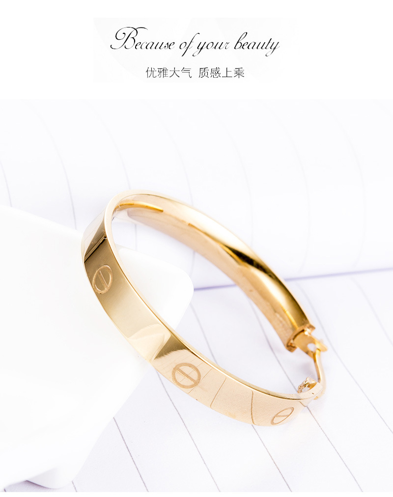 2017新款女生金屬時尚耳環(huán)金色圓環(huán)韓國風女士耳環(huán) 耳飾廠家批發(fā)