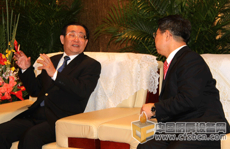 全國(guó)政協(xié)副主席王剛：推動(dòng)區(qū)域中小企業(yè)，實(shí)現(xiàn)共同發(fā)展